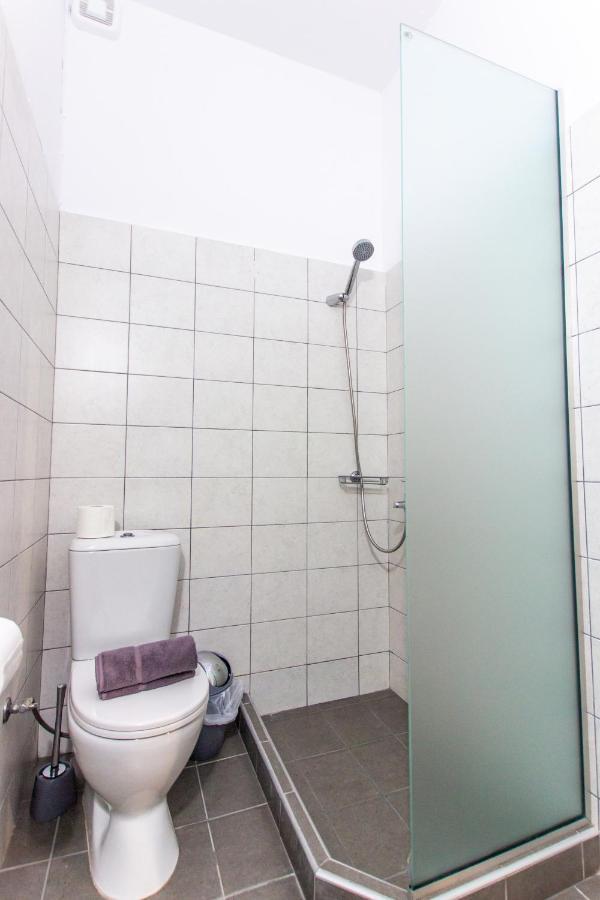 Anassa Apartments อัสโปรวาลตา ภายนอก รูปภาพ