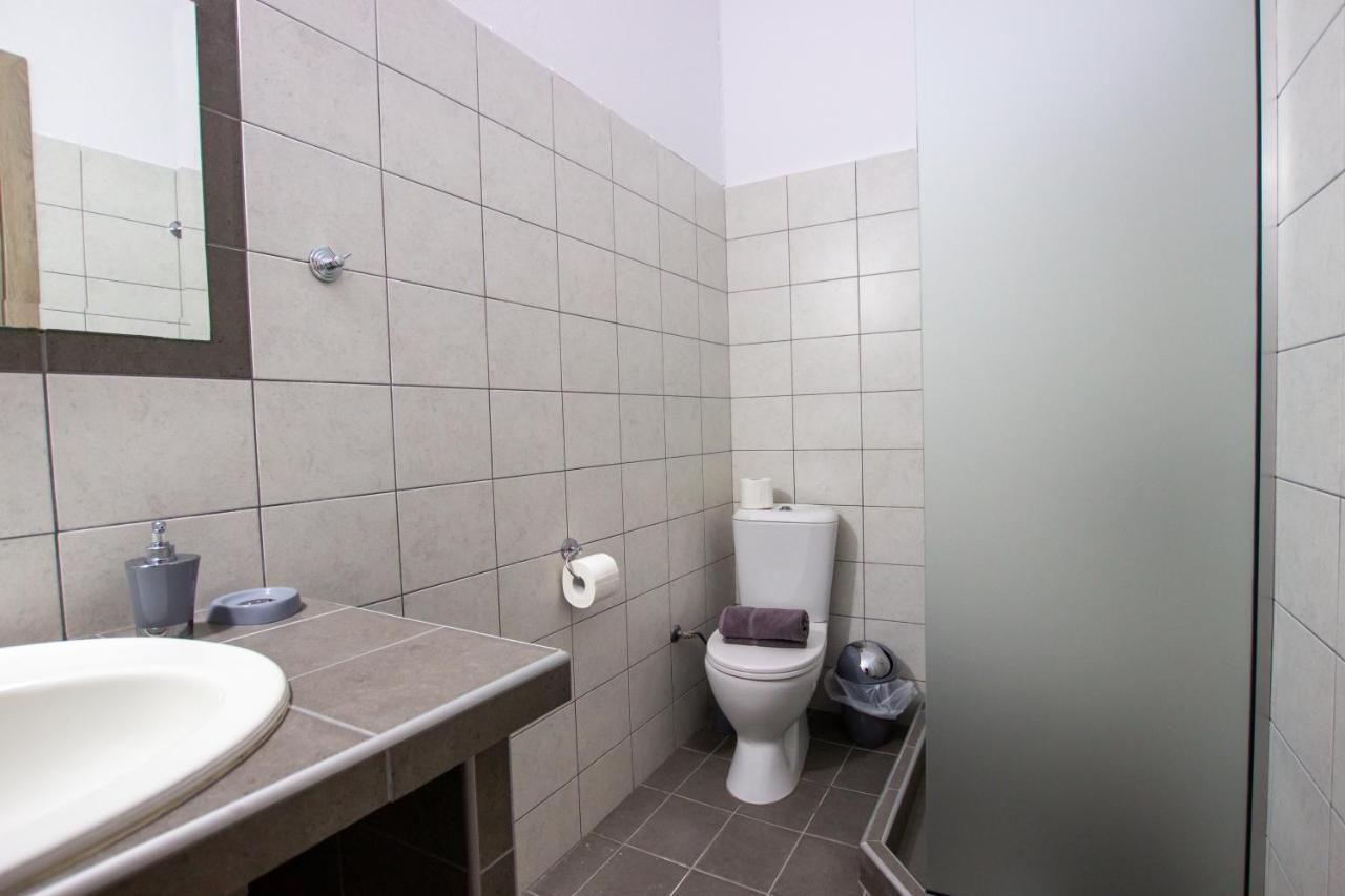Anassa Apartments อัสโปรวาลตา ภายนอก รูปภาพ