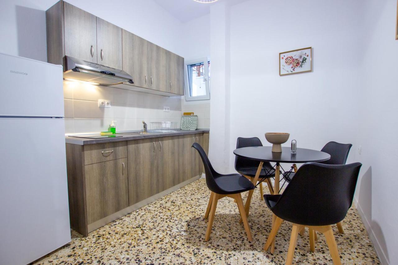 Anassa Apartments อัสโปรวาลตา ภายนอก รูปภาพ