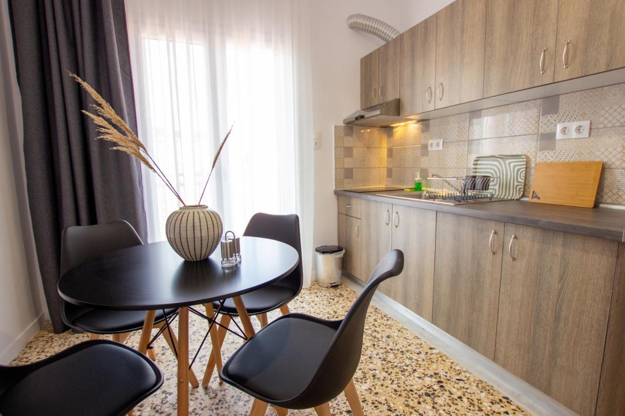 Anassa Apartments อัสโปรวาลตา ภายนอก รูปภาพ